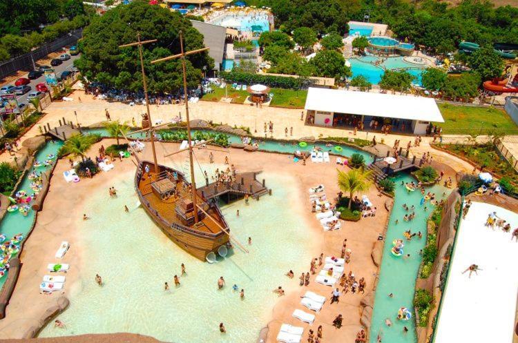 Piazza Diroma - Com Acesso Acqua Park Cn-Go Aparthotel Caldas Novas Bagian luar foto